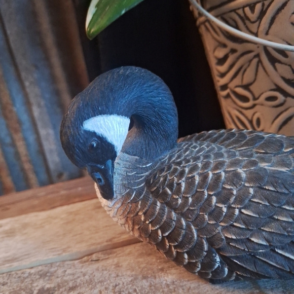 7in Resin Canadian Goose Firgure - Picture 2 of 7